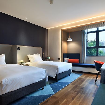 Holiday Inn Express Guilin City Center By Ihg Exterior foto