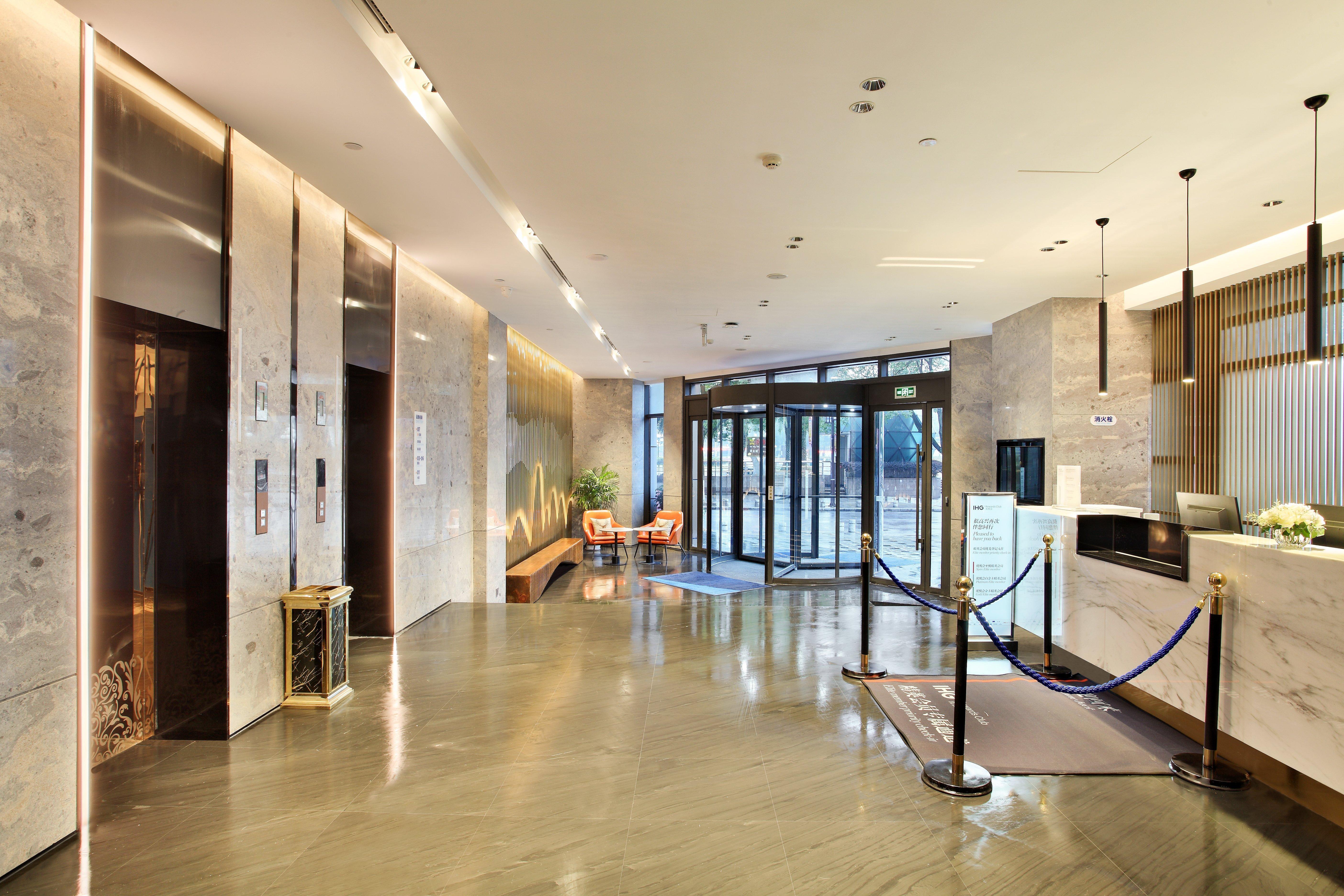 Holiday Inn Express Guilin City Center By Ihg Exterior foto