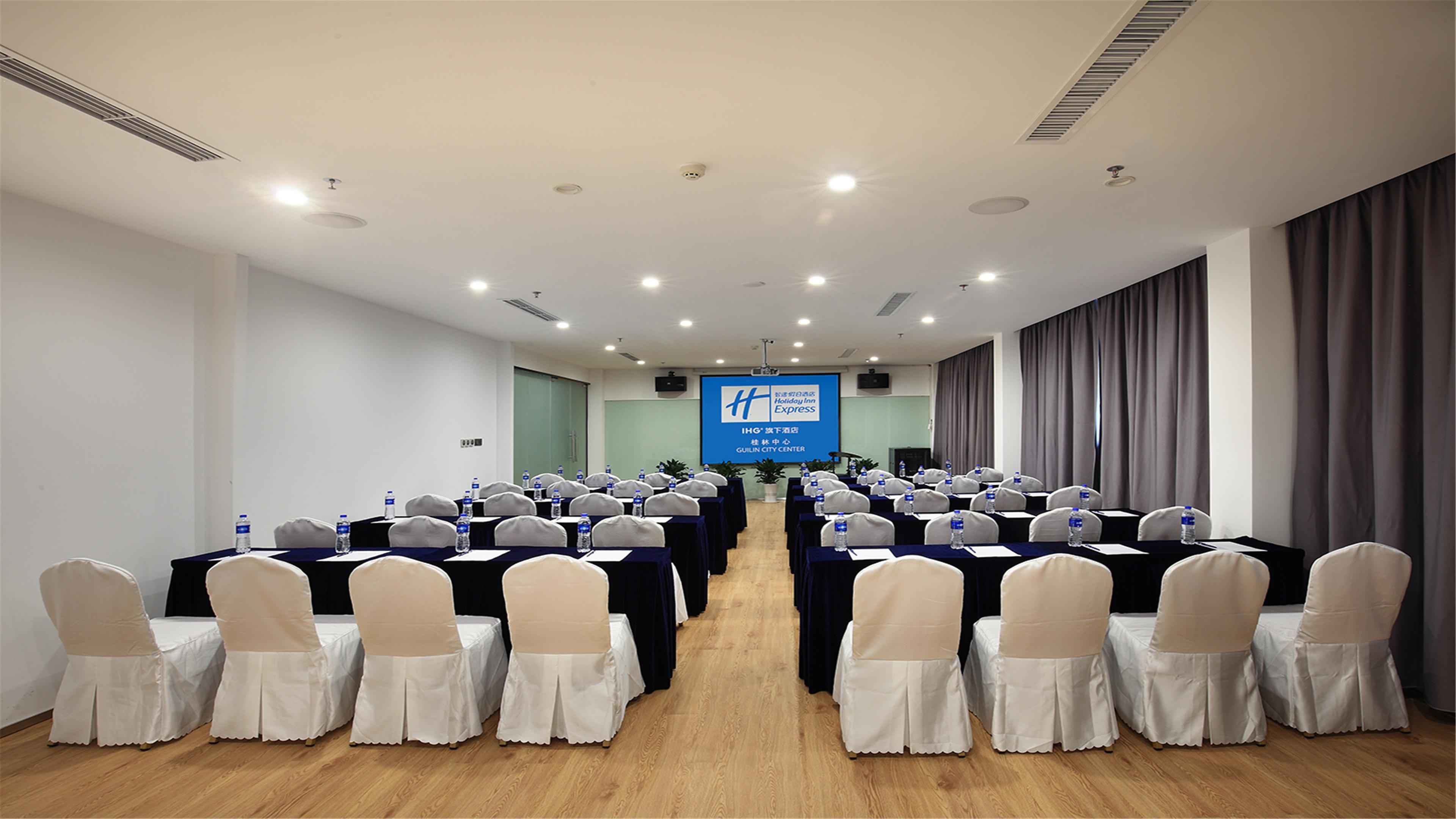 Holiday Inn Express Guilin City Center By Ihg Exterior foto